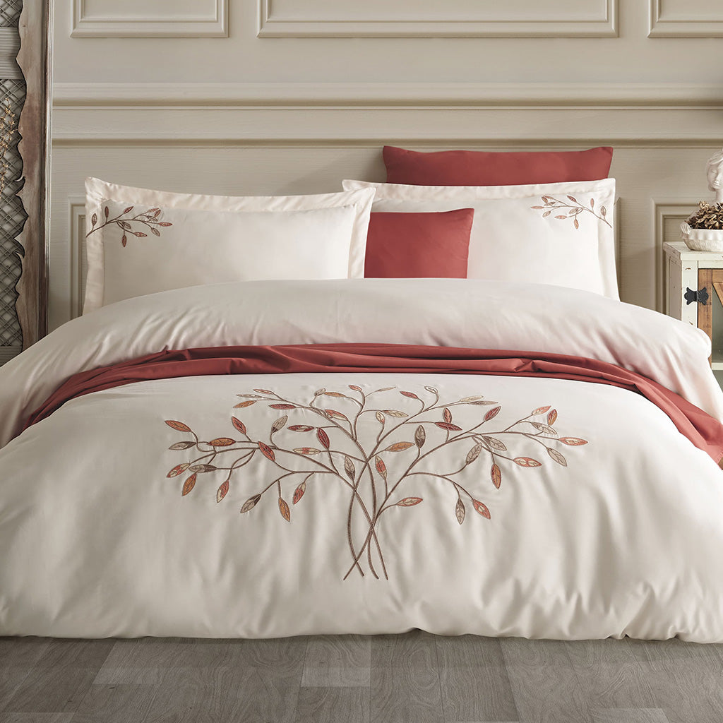 Premium Quality Bedding Set in Champagne Color – Includes Duvet Cover and Pillowcases for a Cozy Bedroom Look