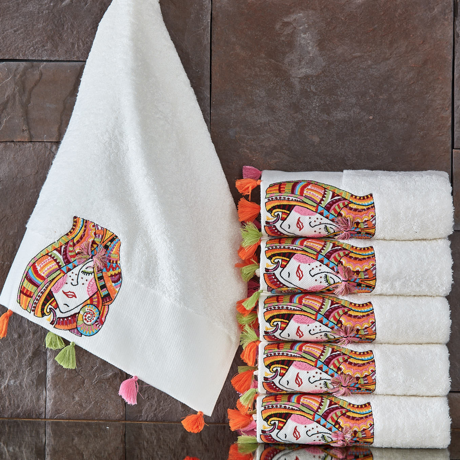 Milana Hand Towel  (1 piece)